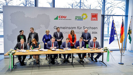 Photo: Coalition agreement